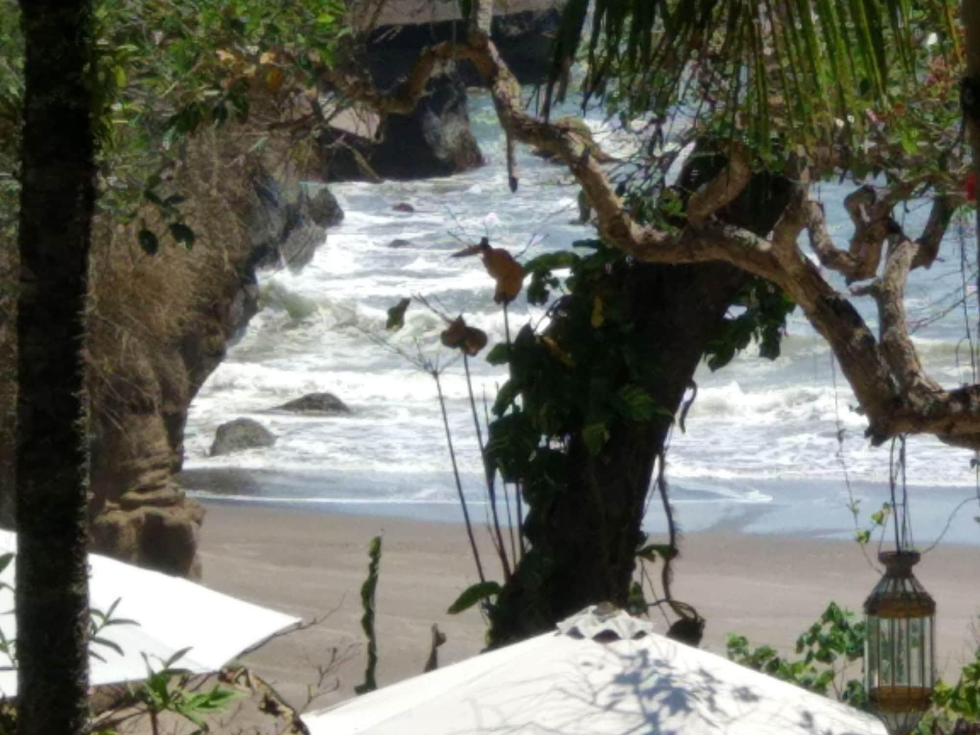 Gajah Mina Beach Resort Selemadeg  Luaran gambar